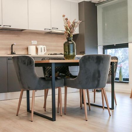 The Next Door Apartaments Bucureşti Ngoại thất bức ảnh