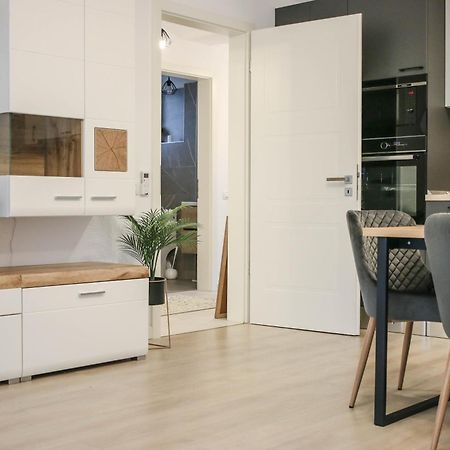 The Next Door Apartaments Bucureşti Ngoại thất bức ảnh