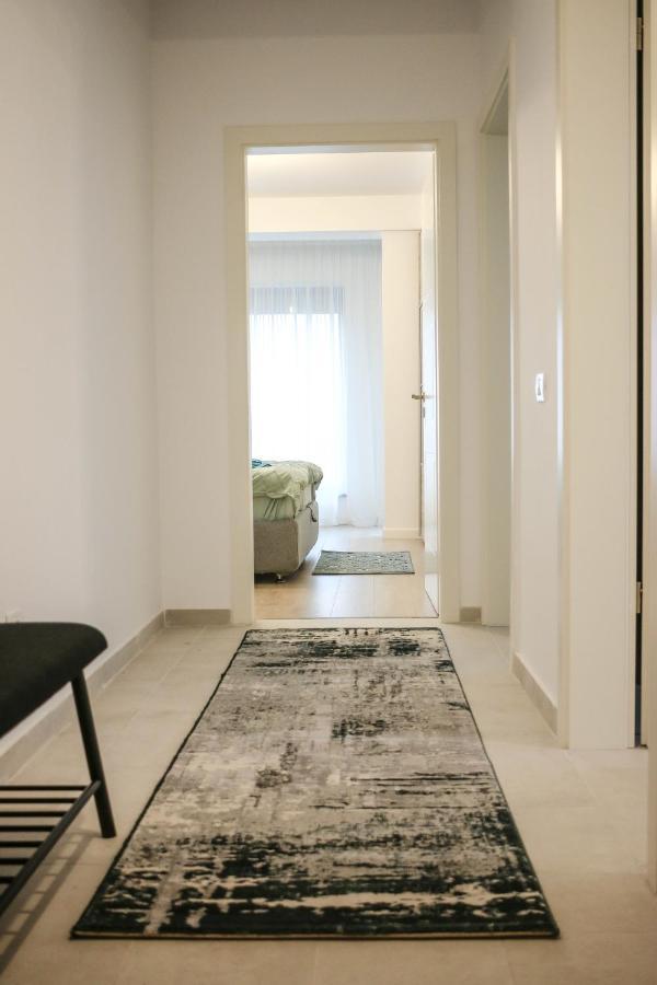 The Next Door Apartaments Bucureşti Ngoại thất bức ảnh