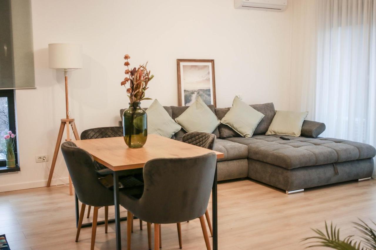 The Next Door Apartaments Bucureşti Ngoại thất bức ảnh