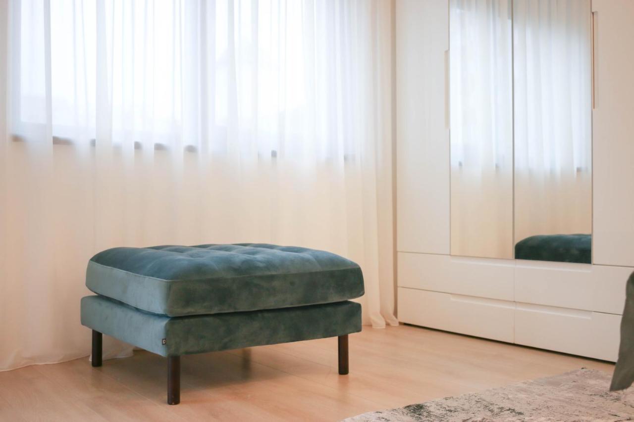The Next Door Apartaments Bucureşti Ngoại thất bức ảnh