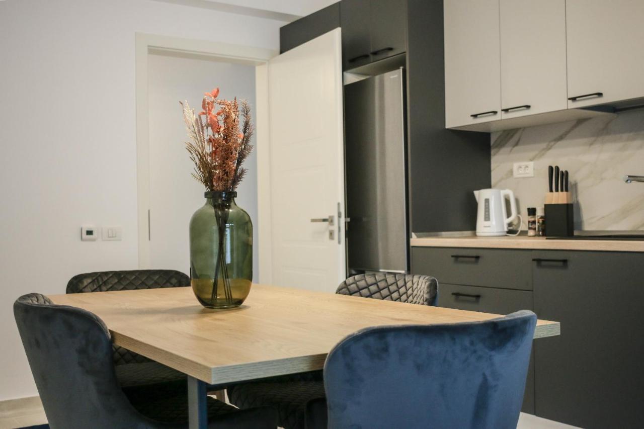 The Next Door Apartaments Bucureşti Ngoại thất bức ảnh